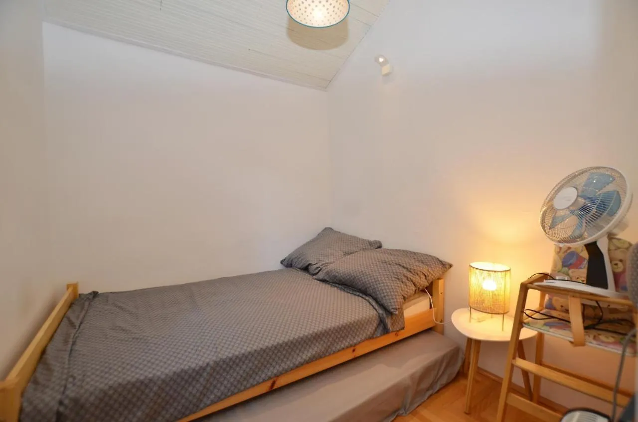 Ferri Apartment Ρόβινι