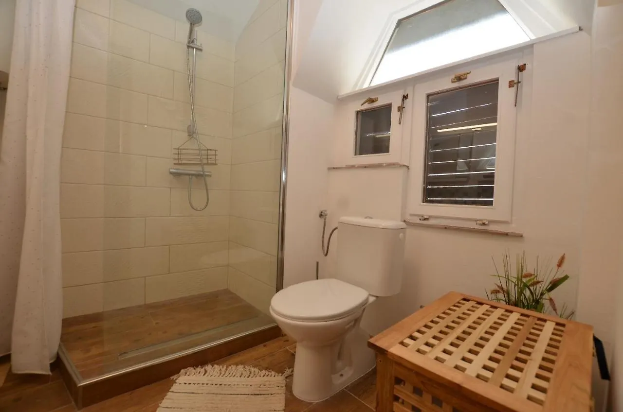 Ferri Apartment Ρόβινι