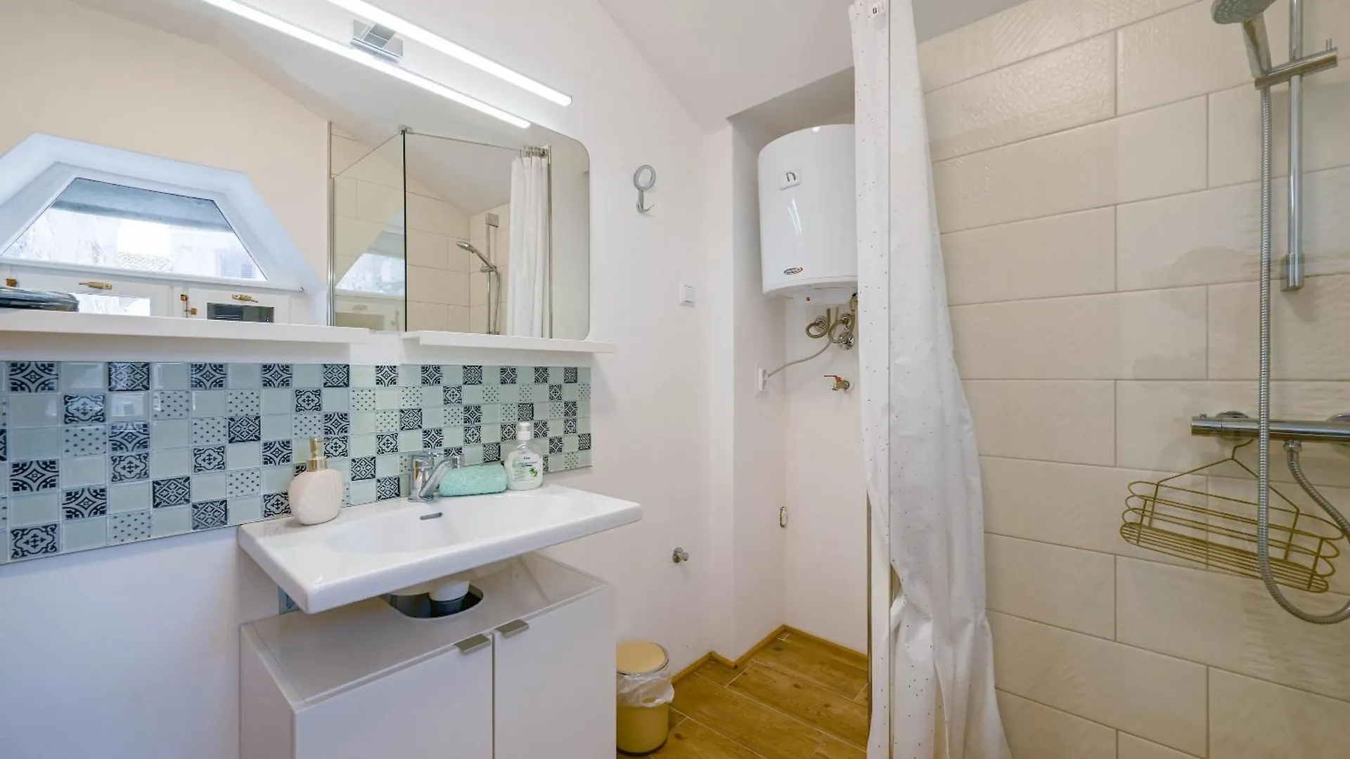 Ferri Apartment Ρόβινι