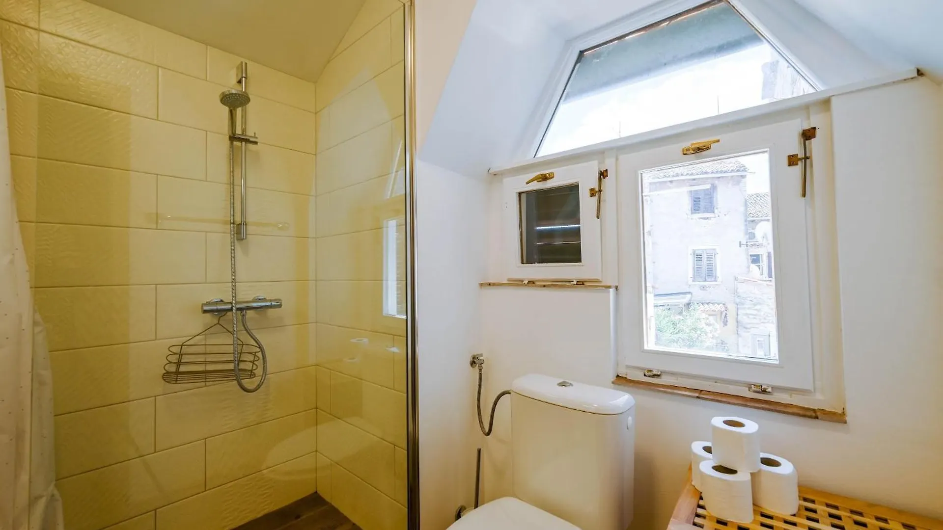 Ferri Apartment Ρόβινι 0*,  Κροατία