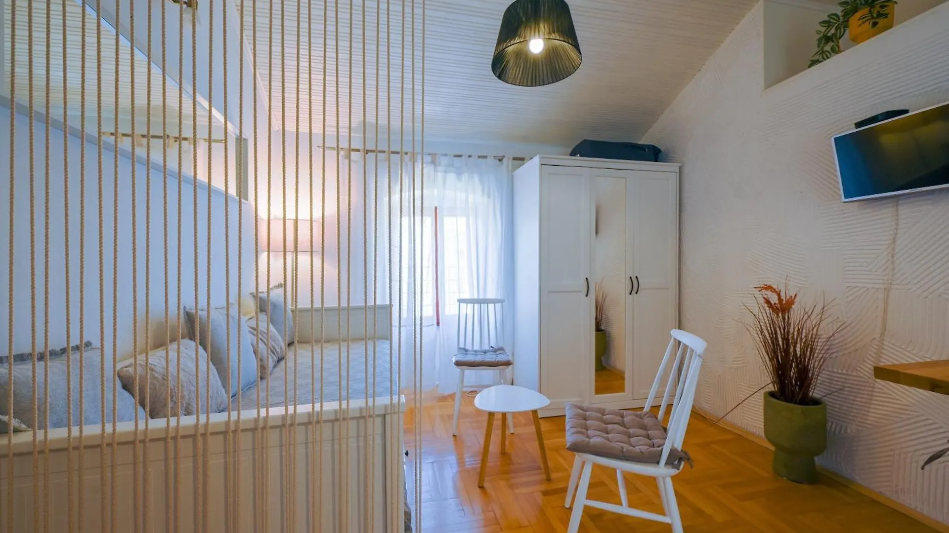 Ferri Apartment Ρόβινι